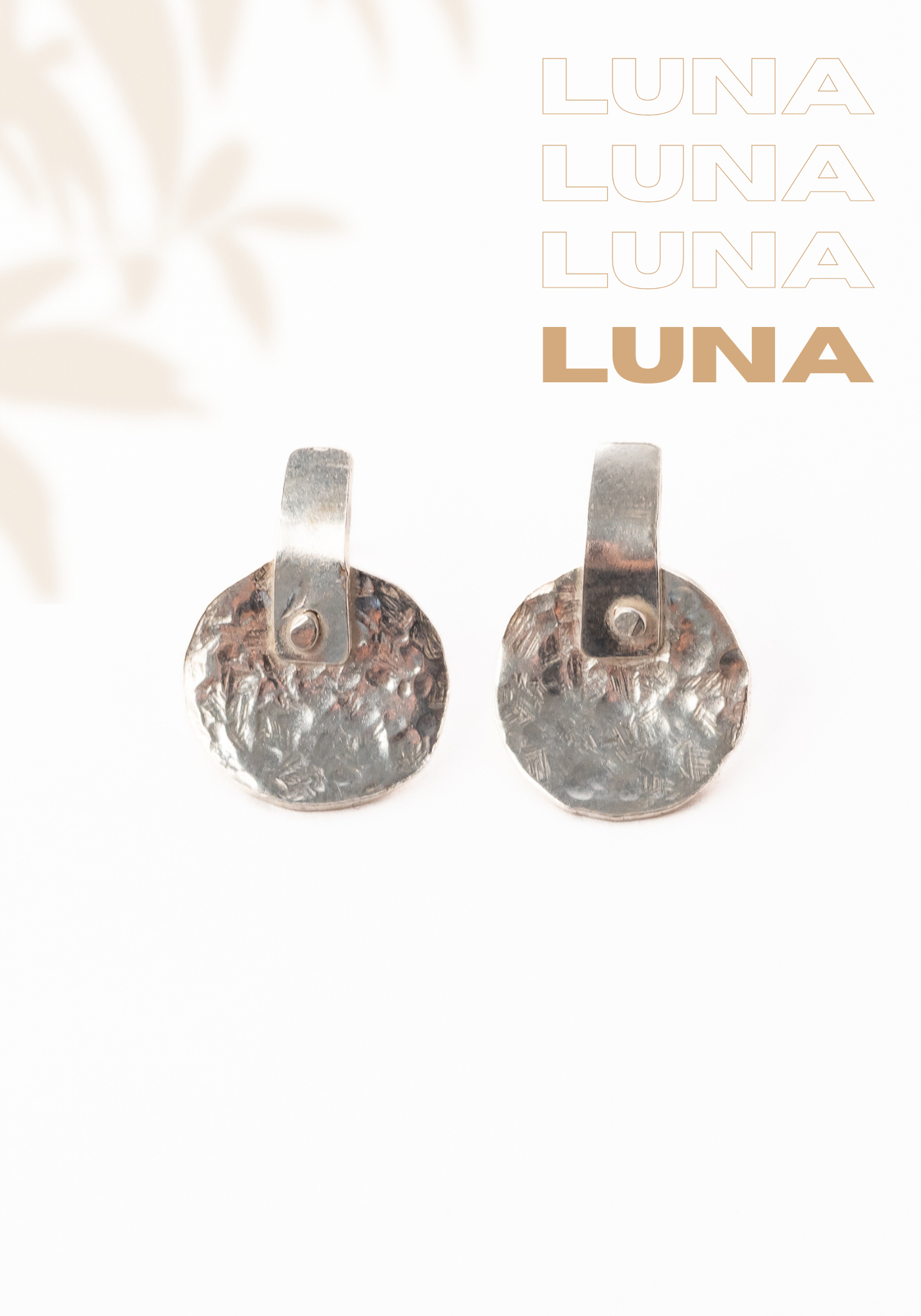 Aretes Luna: Sofisticación y Textura en Plata 950