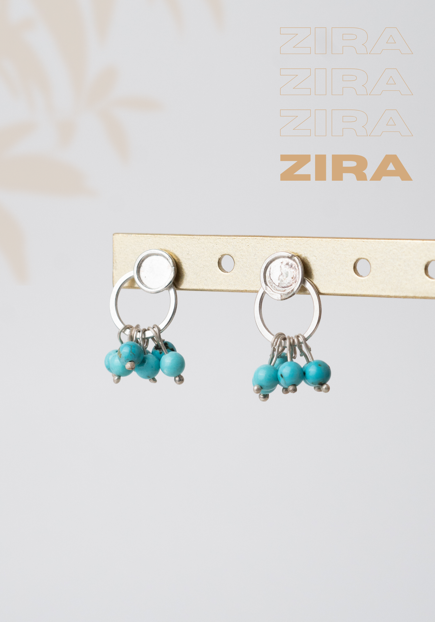 Aretes Zira: Elegancia Natural en Movimiento
