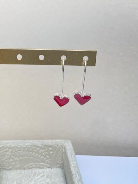 aretes largos de plata con esmalte rojo