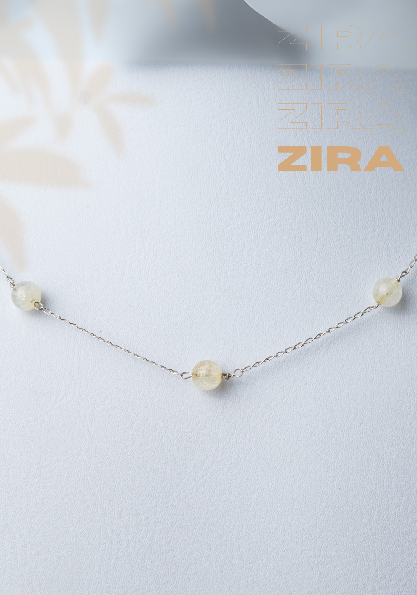 Collar Zira: Elegancia Natural en Cada Movimiento